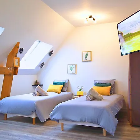 Avec Parking Privé Gratuit, Proche Centre-ville * Saint-Omer (Pas-de-Calais)