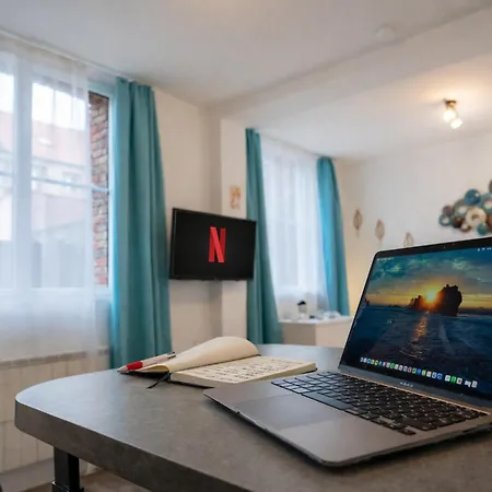 Apartment Avec Parking Prive Gratuit, Proche Centre-ville Saint-Omer (Pas-de-Calais)