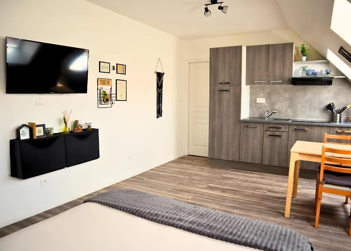 Appartement Avec Parking Privé Gratuit, Proche Centre-ville Saint-Omer (Pas-de-Calais)